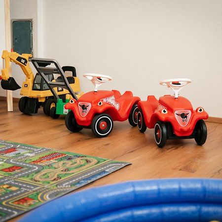 Edenhauserhof Neu Gotzens エクステリア 写真